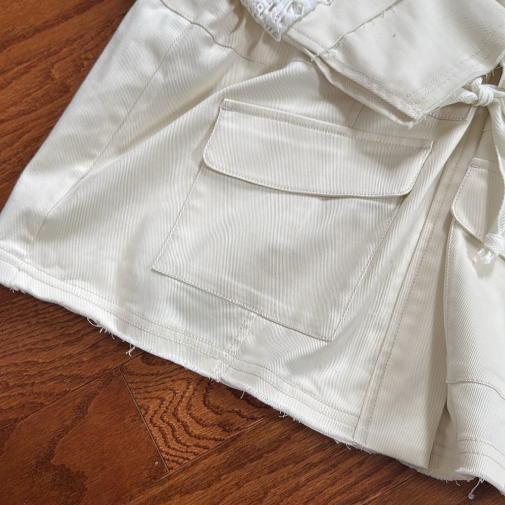 Venus Lace Contrast Utility Jacket - Picture 7 of 15